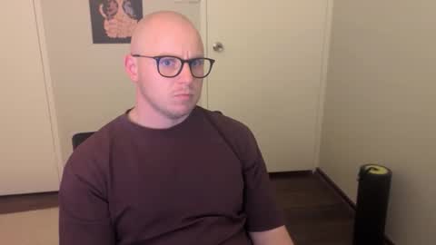 Snapshot of hardon911 chatting on 10/05/25, 04:16 Stand Lee online show from 10/05/25, 04:16