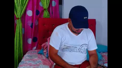 Snapshot of hardporngirl69 chatting on 12/05/24, 01:47 SARYS AND GEISON online show from 12/05/24, 01:47