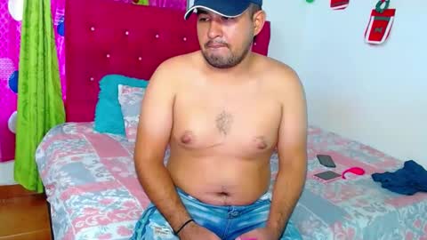 Snapshot of hardporngirl69 chatting on 01/10/25, 10:46 SARYS AND GEISON online show from 01/10/25, 10:46