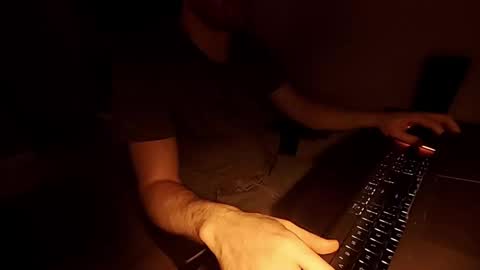 Tom online show from 09/29/25, 11:53