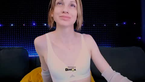 Snapshot of hardy_green chatting on 06/05/26, 03:57 Miss Hardy online show from 06/05/26, 03:57