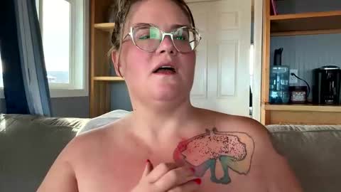 Fiiona online show from 04/23/26, 02:02