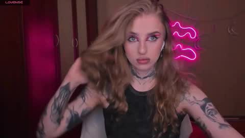 Julia online show from 02/09/25, 05:40