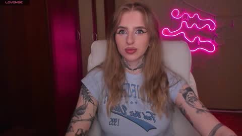 Julia online show from 02/28/25, 05:04