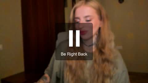 Julia online show from 09/11/25, 06:02