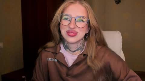 Julia online show from 11/30/25, 05:44