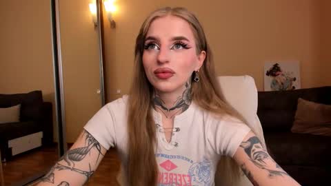 Julia online show from 03/16/26, 06:28