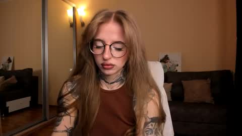 Julia online show from 03/18/26, 04:59