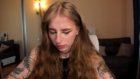 Julia online show from 03/23/26, 04:49