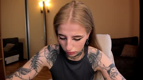 Julia online show from 03/30/26, 05:19