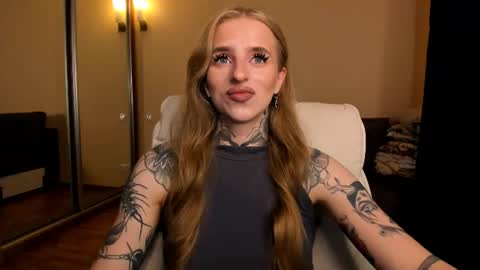 Snapshot of harley_kimm chatting on 07/07/26, 05:43 Julia online show from 07/07/26, 05:43