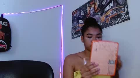 harley_quinnn111 online show from 03/15/26, 06:25