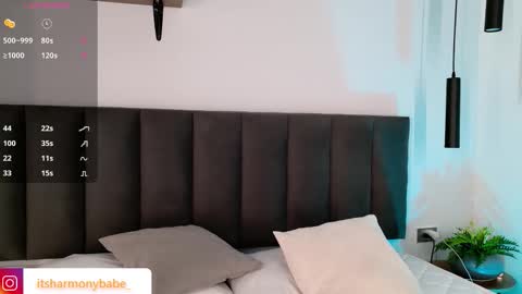 Snapshot of harmonybabe_ chatting on 01/18/26, 08:23 Harmony online show from 01/18/26, 08:23