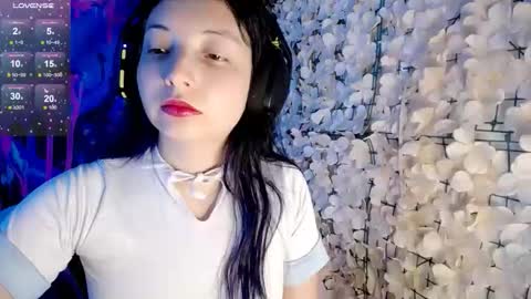 Snapshot of harmonys_couple_ chatting on 10/02/25, 03:02 Harmonys World online show from 10/02/25, 03:02