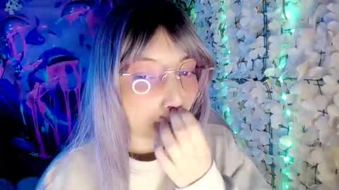 Snapshot of harmonys_couple_ chatting on 11/12/25, 08:30 Harmonys World online show from 11/12/25, 08:30