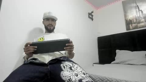 harold_999 online show from 10/20/25, 05:24