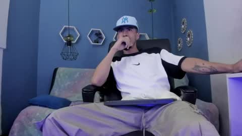 harold_999 online show from 07/04/26, 07:25