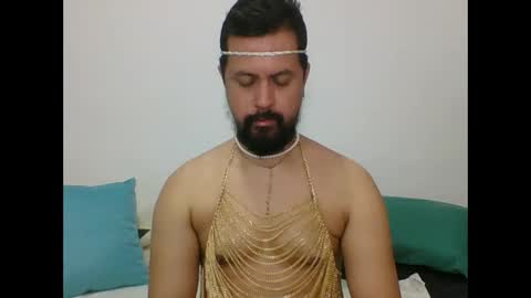 Snapshot of harry_goldenmillerx10fun chatting on 02/06/25, 03:41 Harry online show from 02/06/25, 03:41