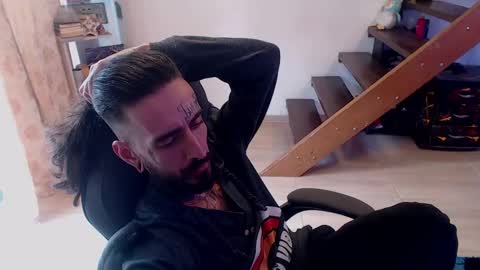 OMAR online show from 01/10/25, 06:17