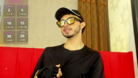 Snapshot of harry_salvatore chatting on 04/16/26, 11:44 Harry Salvatore online show from 04/16/26, 11:44