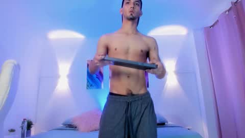 Harry online show from 12/20/25, 01:40