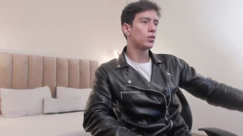 Harry Jones online show from 01/25/25, 05:51