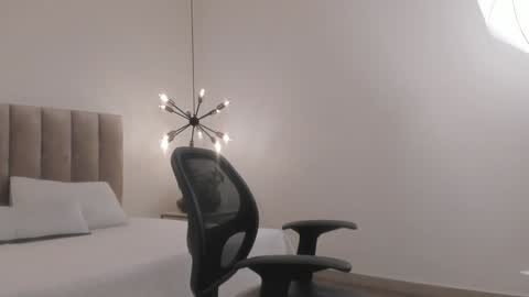 Harry Jones online show from 01/26/25, 05:55