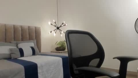 Harry Jones online show from 02/01/25, 05:37