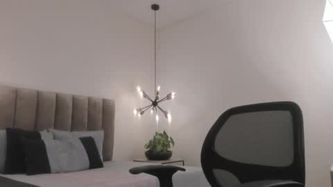 Harry Jones online show from 02/16/25, 05:48