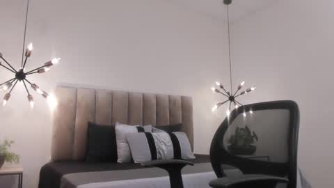 Harry Jones online show from 02/19/25, 05:27