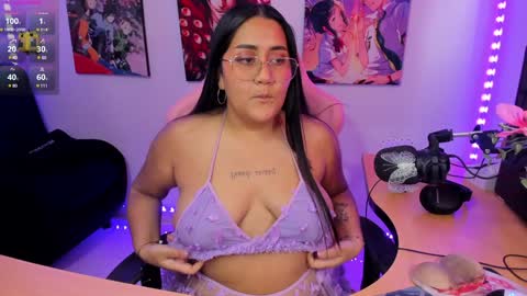 Snapshot of haruu2 chatting on 01/07/25, 09:35 karen online show from 01/07/25, 09:35