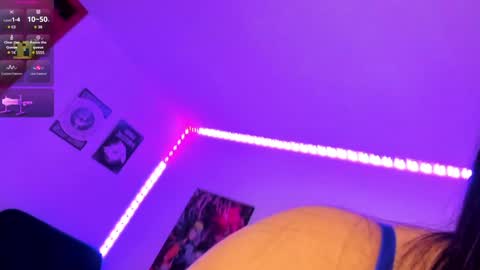 Snapshot of haruu2 chatting on 01/12/25, 02:45 karen online show from 01/12/25, 02:45