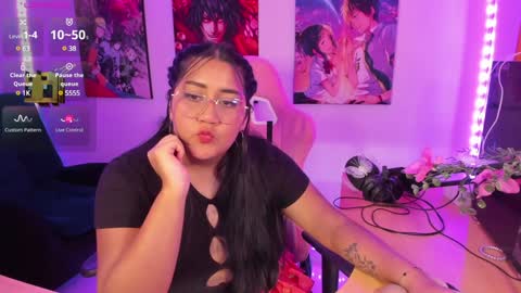 Snapshot of haruu2 chatting on 01/30/25, 06:32 karen online show from 01/30/25, 06:32