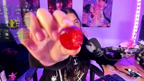 Snapshot of haruu2 chatting on 02/22/25, 11:35 karen online show from 02/22/25, 11:35