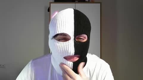 Two-Face online show from 04/04/26, 09:12