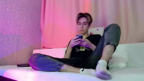 Snapshot of harvey_foster chatting on 11/26/25, 11:11 harvey_foster online show from 11/26/25, 11:11