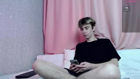 Snapshot of harvey_foster chatting on 12/01/25, 10:20 harvey_foster online show from 12/01/25, 10:20