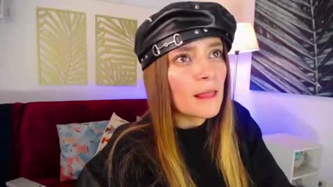 Nicole online show from 02/25/25, 04:14