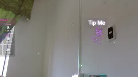 hatenea_queen online show from 11/18/25, 02:21