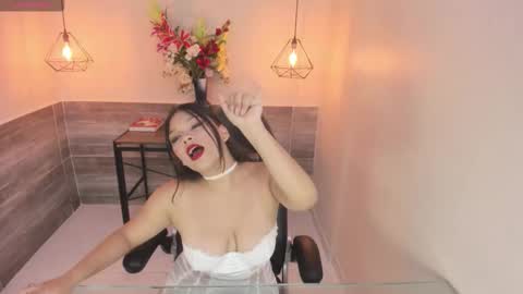 hatsajones online show from 11/23/25, 04:01