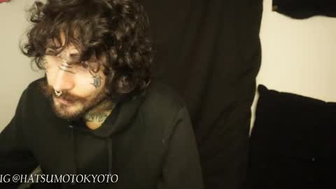 More content   2   online show from 02/21/25, 01:55