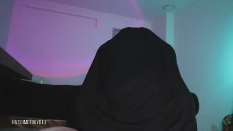 More content   2   online show from 10/11/25, 05:50