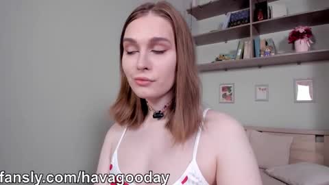 Mia online show from 02/28/26, 06:58