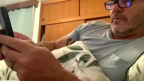 hawks2113 online show from 02/24/25, 01:35