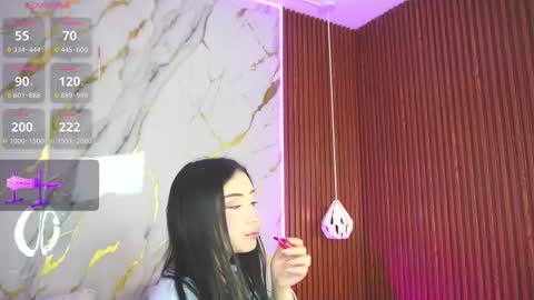 Snapshot of hay1_ chatting on 02/22/25, 07:34 haylie See you tonight at 8pm Colombia time online show from 02/22/25, 07:34