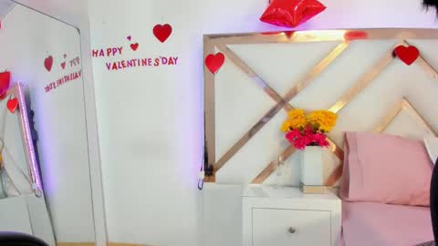 Hayami  online show from 02/25/25, 12:24