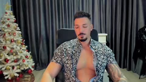 Snapshot of haydenspears chatting on 12/13/24, 01:01 HaydenSpears online show from 12/13/24, 01:01