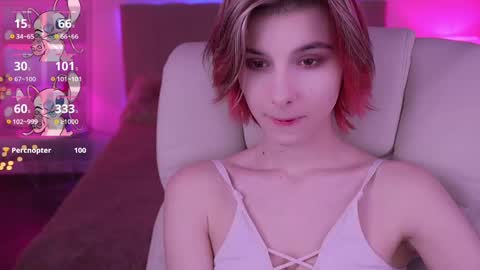 haylaamber online show from 02/09/25, 05:01