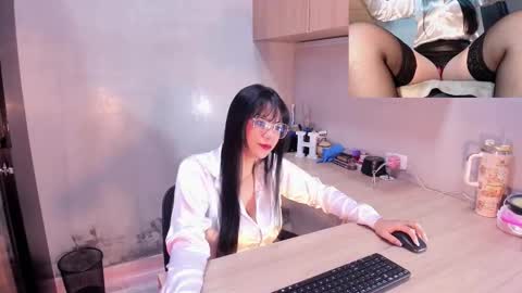 Snapshot of haylenpark chatting on 12/21/25, 11:39 haylenpark online show from 12/21/25, 11:39