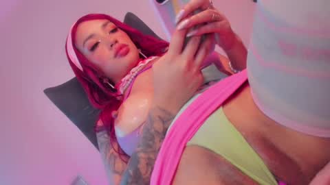 Marie online show from 02/21/25, 09:24